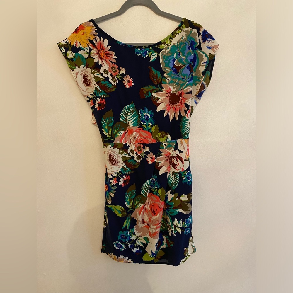 TCEC flower print mini dress with exposed back. Size small. $15